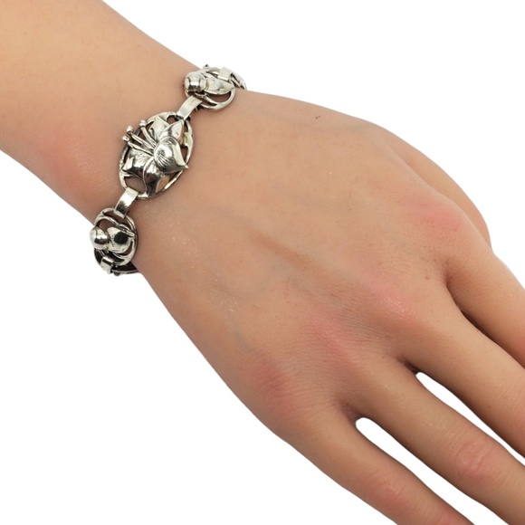 LANG Sterling Silver Floral Oval Link Bracelet #17614 - Picture 5 of 8